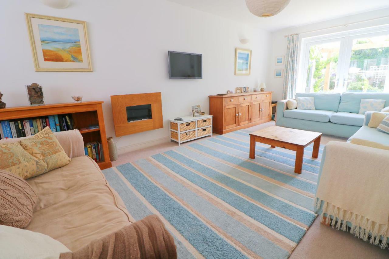 Modern Holiday Home Central St Merryn エクステリア 写真