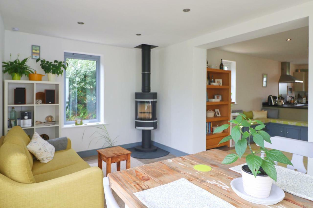 Modern Holiday Home Central St Merryn エクステリア 写真