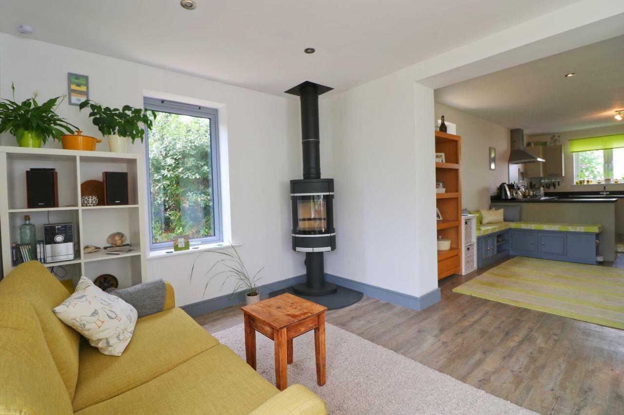 Modern Holiday Home Central St Merryn エクステリア 写真