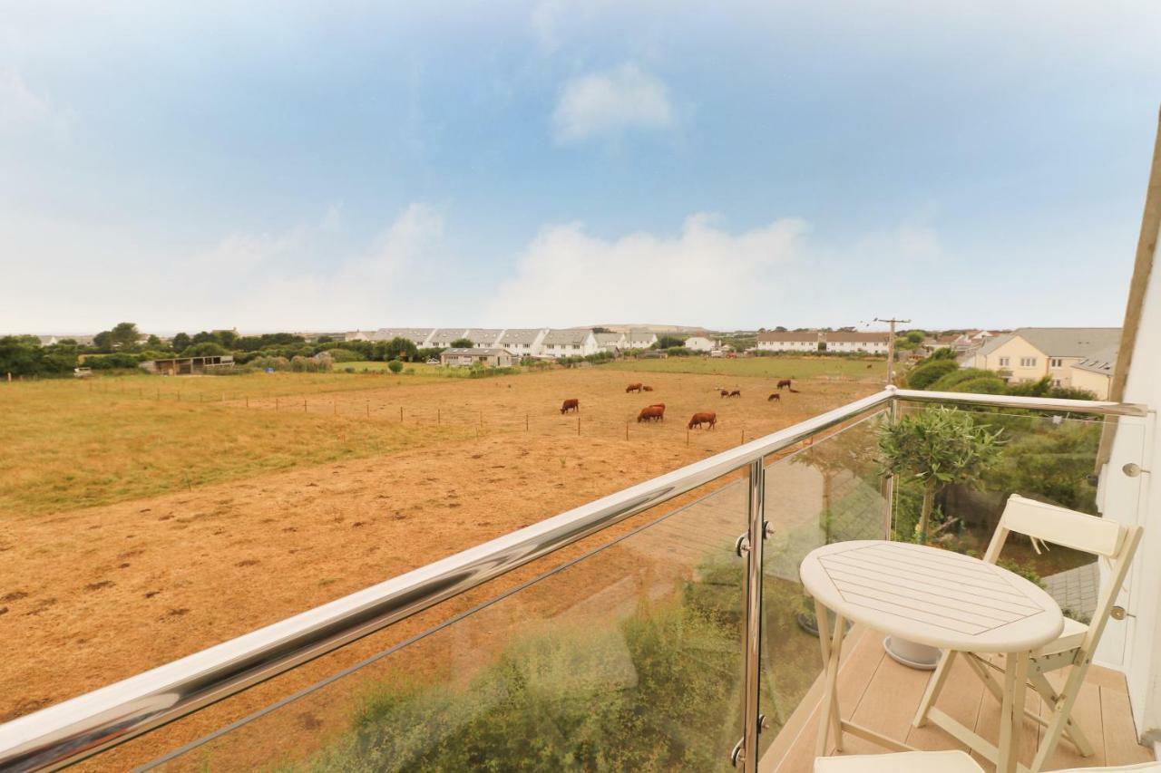 Modern Holiday Home Central St Merryn エクステリア 写真